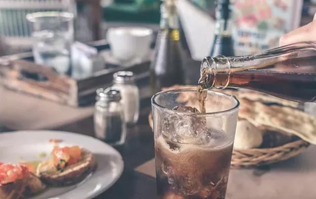 爱吃这些零食，会让你更容易衰老