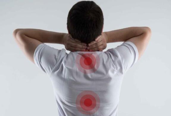 保护好颈椎很重要！避免长时间低头以及长时间保持同一姿势