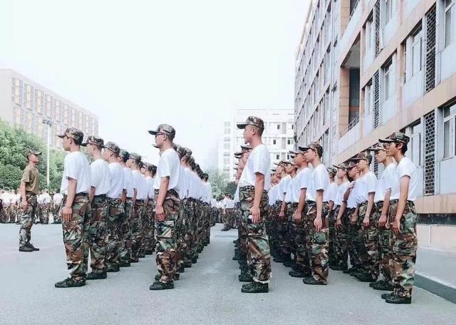 网瘾少年培训学校(网瘾孩子培训学校)(图8)