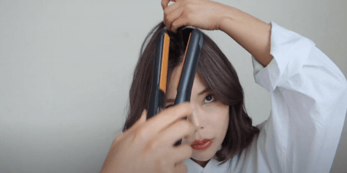 八字刘海马尾发型