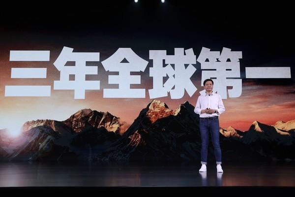 早報：小米MIX4正式發佈 雷軍立志三年做到全球第一