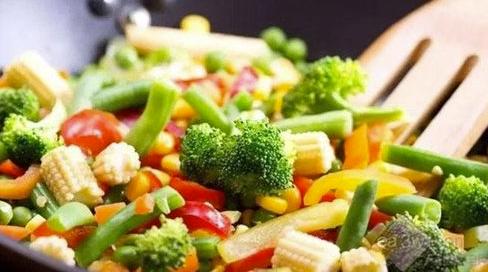 晚餐吃素有助身体健康？专家：能将心脏病风险降低10%