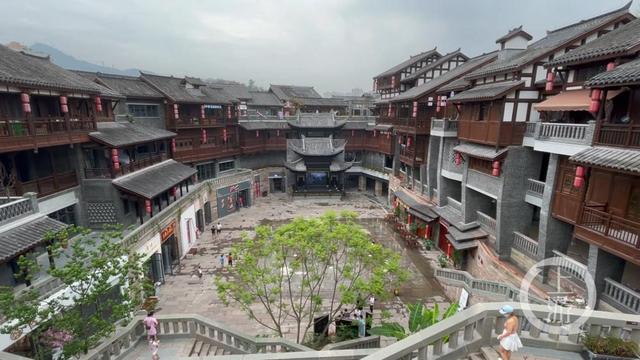舊煙囪變溫度計 遊客都說有創意