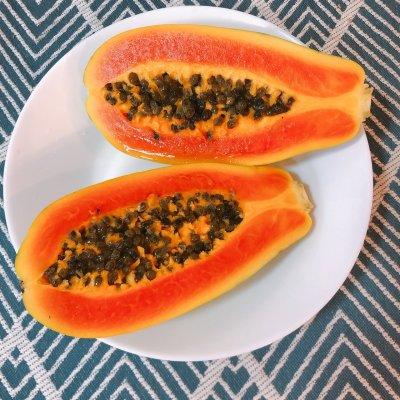 鲫鱼木瓜汤放什么材料？鲫鱼汤放木瓜可以吗，不了解的，快来