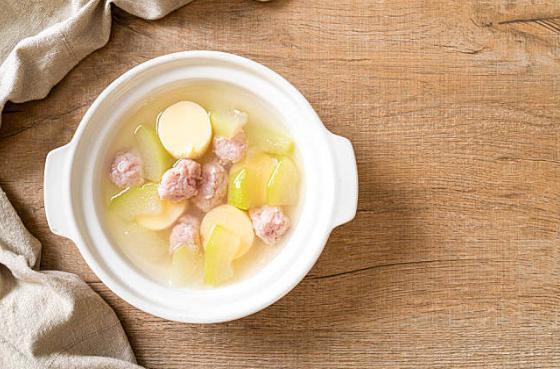 三仁冬瓜老鸭汤，清心宁神