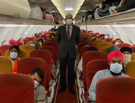 印度从阿富汗撤侨航班暴发疫情 16人感染新冠