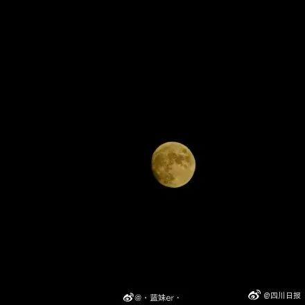 今年中秋朋友圈晒月亮大赛，冠军已提前内定