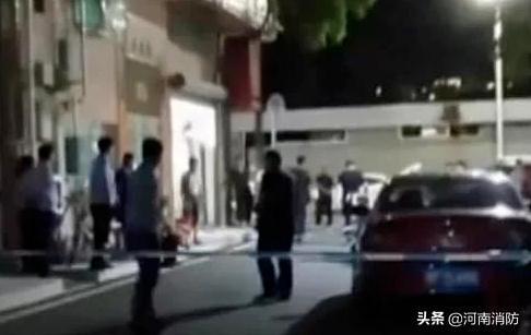 女童被锁车内身亡细节：喝光车内3瓶水，最先想起找人的是哥哥