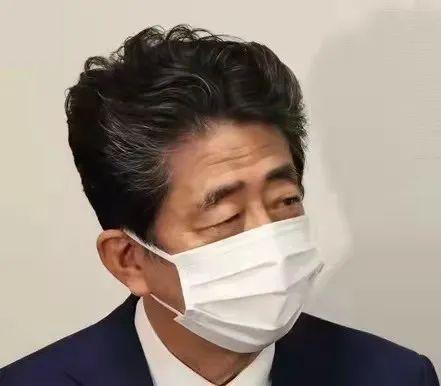 这个女人凌晨叫嚣：要让中国明白“侵犯台湾的成本和风险”