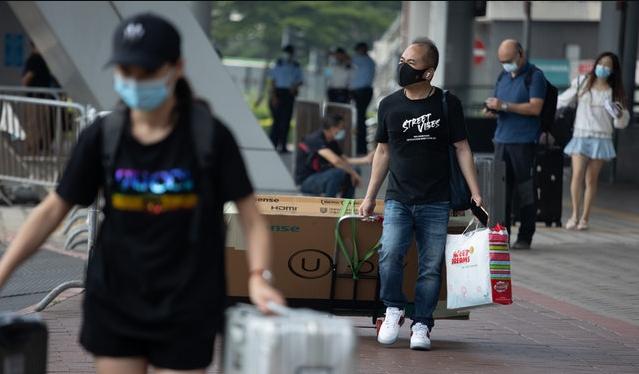 香港何时能与内地通关？实现群体免疫和内地疫情形势稳控同时具备