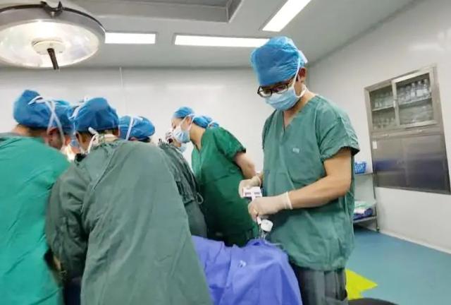 「传真」小球囊化身“安全锁”高危产妇分娩不再“浴血奋战”