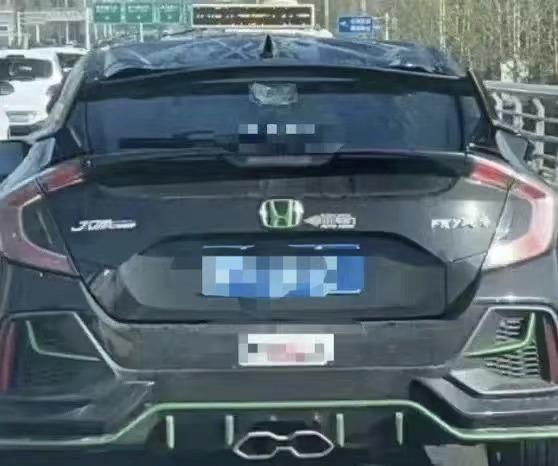 严肃的意思 严肃的意思