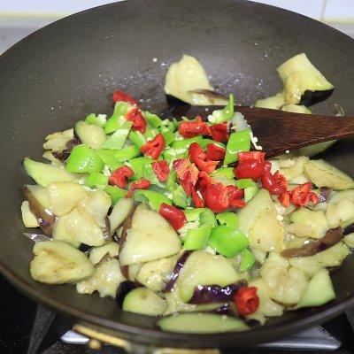 烧茄子的家常做法 烧茄子的家常做法（烧茄子的家常做法大全） 美食