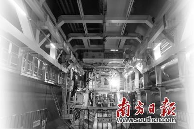 包含云浮冲击式破碎机的词条
