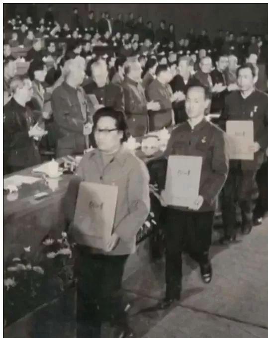 打金传奇发布网站