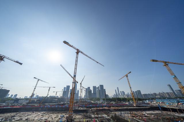 广州前三季度GDP增长9.9%跑赢全国：第四城，稳了