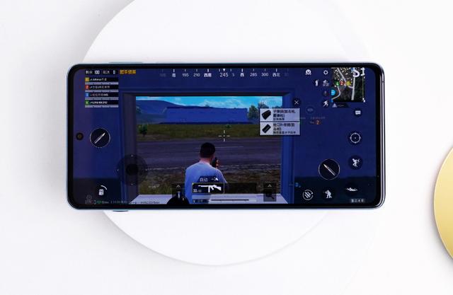 性价比远超Redmi，却很少被人提及，这3款手机心里太憋屈
