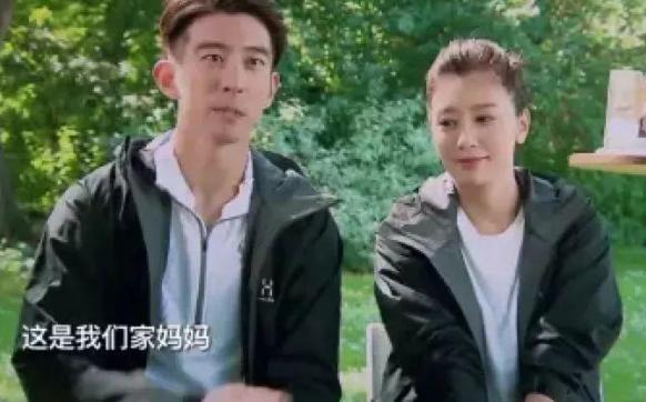 孙志浩:终于和解？贾静雯出席大女儿毕业典礼，离婚9年后与孙志浩同框