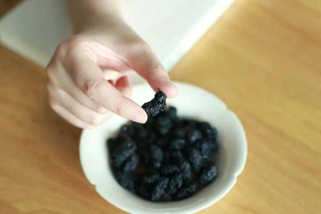 给天生容易耗血的女生：一碗“经典回血汤”