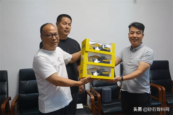 正规砂石公司