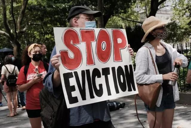 美国物价疯涨！5000万人恐失业！经济下滑堪比2008年金融危机