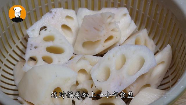 莲藕排骨汤做法