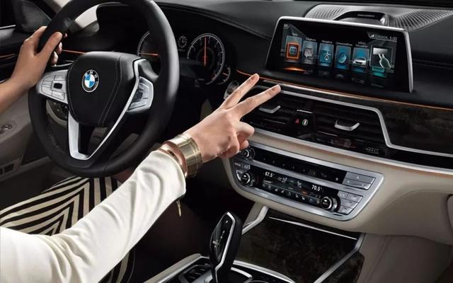 最受欢迎的10项汽车功能：座椅加热夺冠，自动驾驶垫底