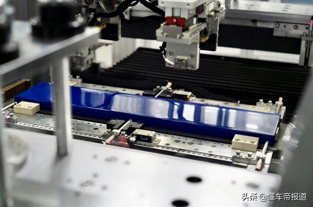资讯｜蜂巢能源二代L600短刀片明年上市，能量密度超185瓦时/公斤