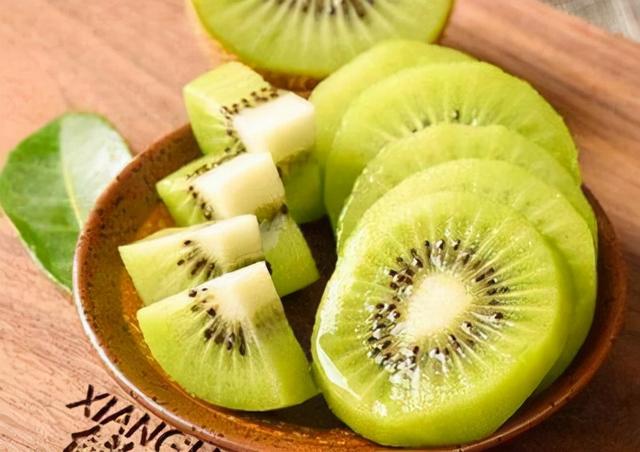 胃病不能吃“甘蔗”？消化科医生提醒：秋冬季节，养胃少吃3水果