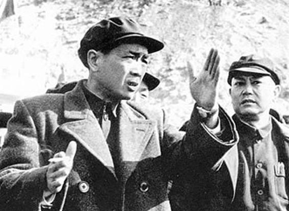 工程兵政治部副主任展征