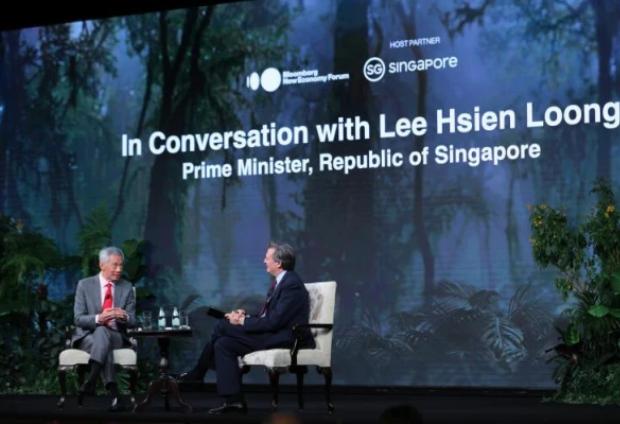 11月19日，李显龙评中美战争概率；美国华裔见义勇为却被黑人打