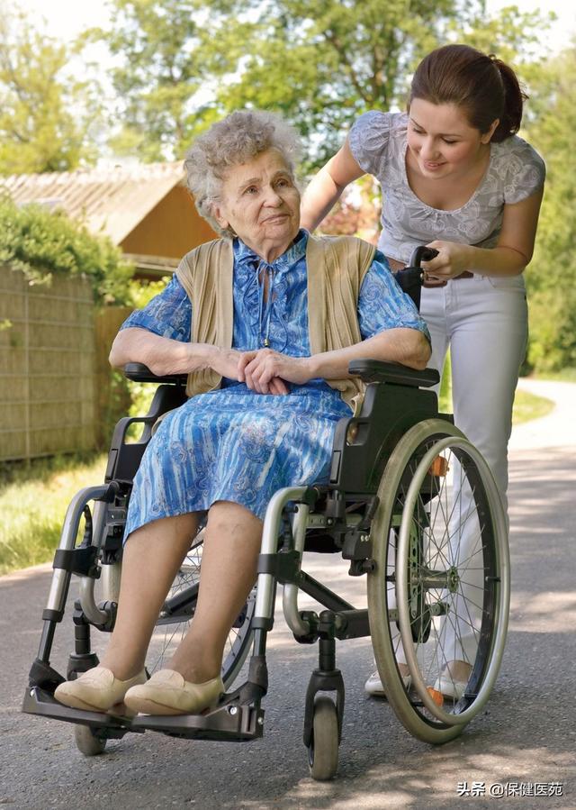 饮食巧安排，让老年人远离营养不良