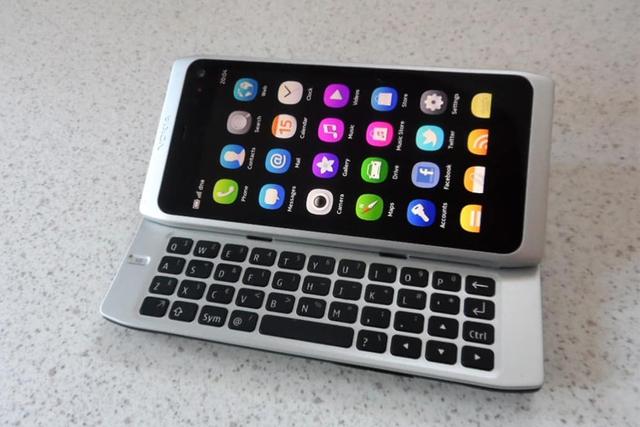 2018全键盘安卓手机十年前的按键手机