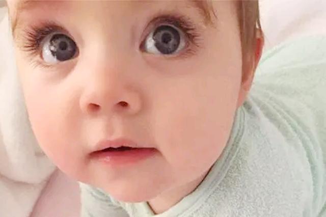 想孩子出生后眼睛好看，是个大眼萌娃，孕期建议妈妈多吃两种水果