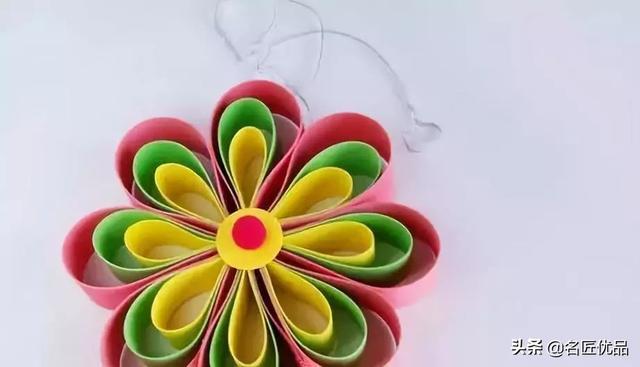 海绵纸吊饰手工制作大全图片(幼儿园室内海绵纸墙画)