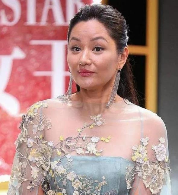 演员黄杨:经典小品女演员都去哪了？有的离世，有的模样大变，有的飞黄腾达