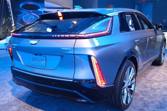 明年上市的重磅纯电SUV，宝马封顶之作iX，凯迪拉克回头率最高