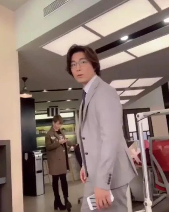 TVB热播剧《开心速递》最让人期待情侣刚在一起就分手？