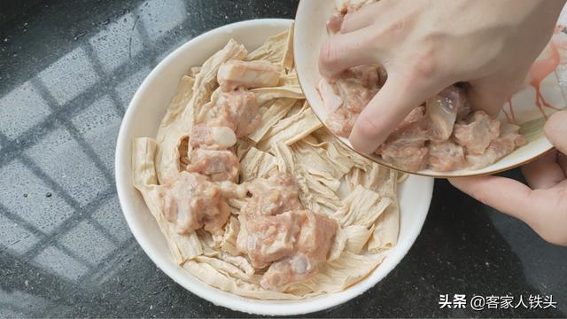 廣東蒸排骨的做法,大廚師教你做廣式蒸排骨(客家大廚都愛這樣做)