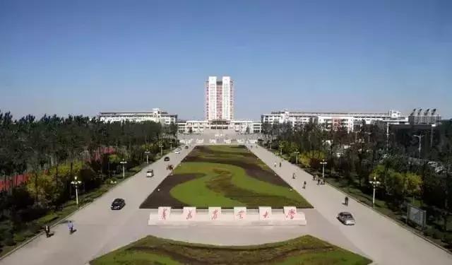 威龙9000综合破碎机公司