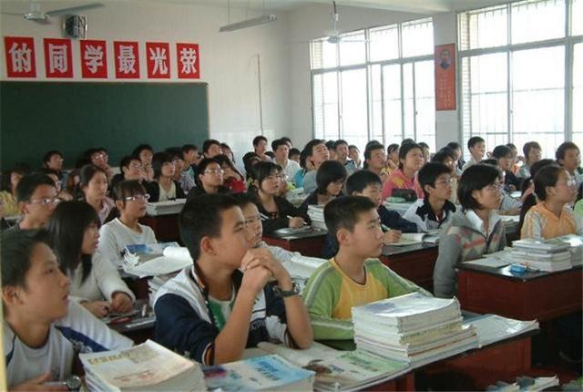 叛逆少年学校收费(少年叛逆学校学费)(图5)