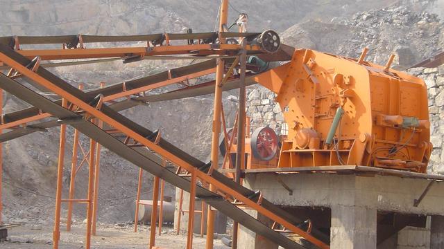 移动式小型制砂机高锰钢锤头报价