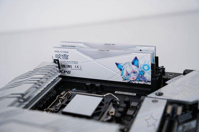 高顏值雪武戰姬純白主題，i7 11700K配RTX3070水冷主機方案