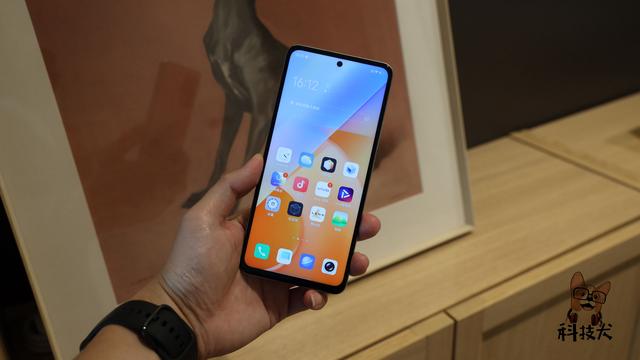 「科技犬」双11值得买直屏手机盘点：荣耀真我红米OV，六款可选