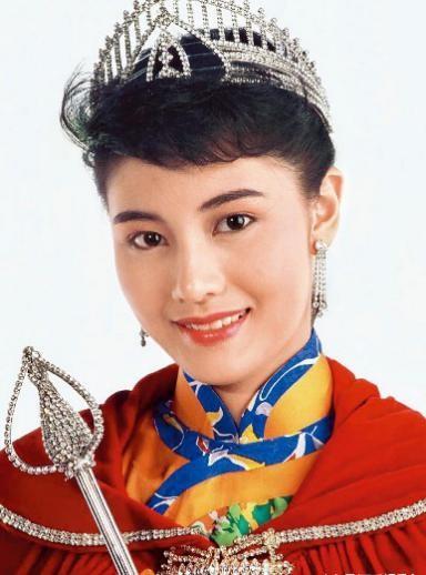 从神仙颜值，到曾志伟感慨"惨不忍睹"，是谁"毁灭"了香港小姐？