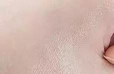 身体乳加vc有颗粒