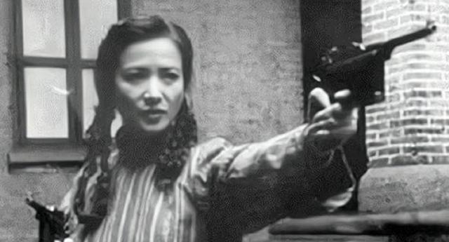 1953年，贵州美女匪首被捕，上报中央询问意见，毛主席：放了她吧