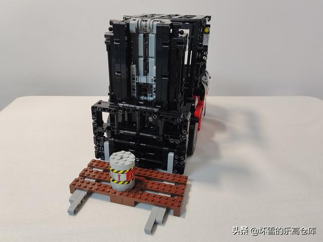 小型升降机械展