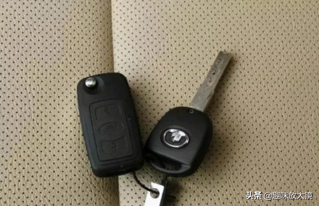 汽车钥匙电池能用多久时间(汽车钥匙电池出厂能用多久)