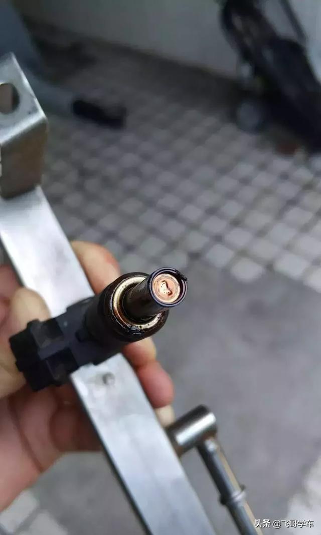 如何判断废气阀坏了视频(一招判断废气阀老是坏)